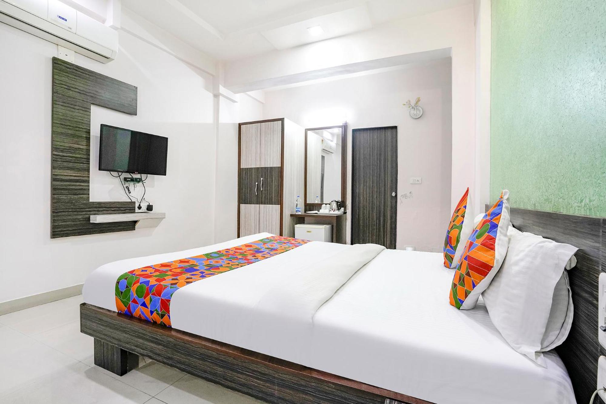Fabhotel Skylon, Near Mahatma Mandir Gandhinagar Esterno foto