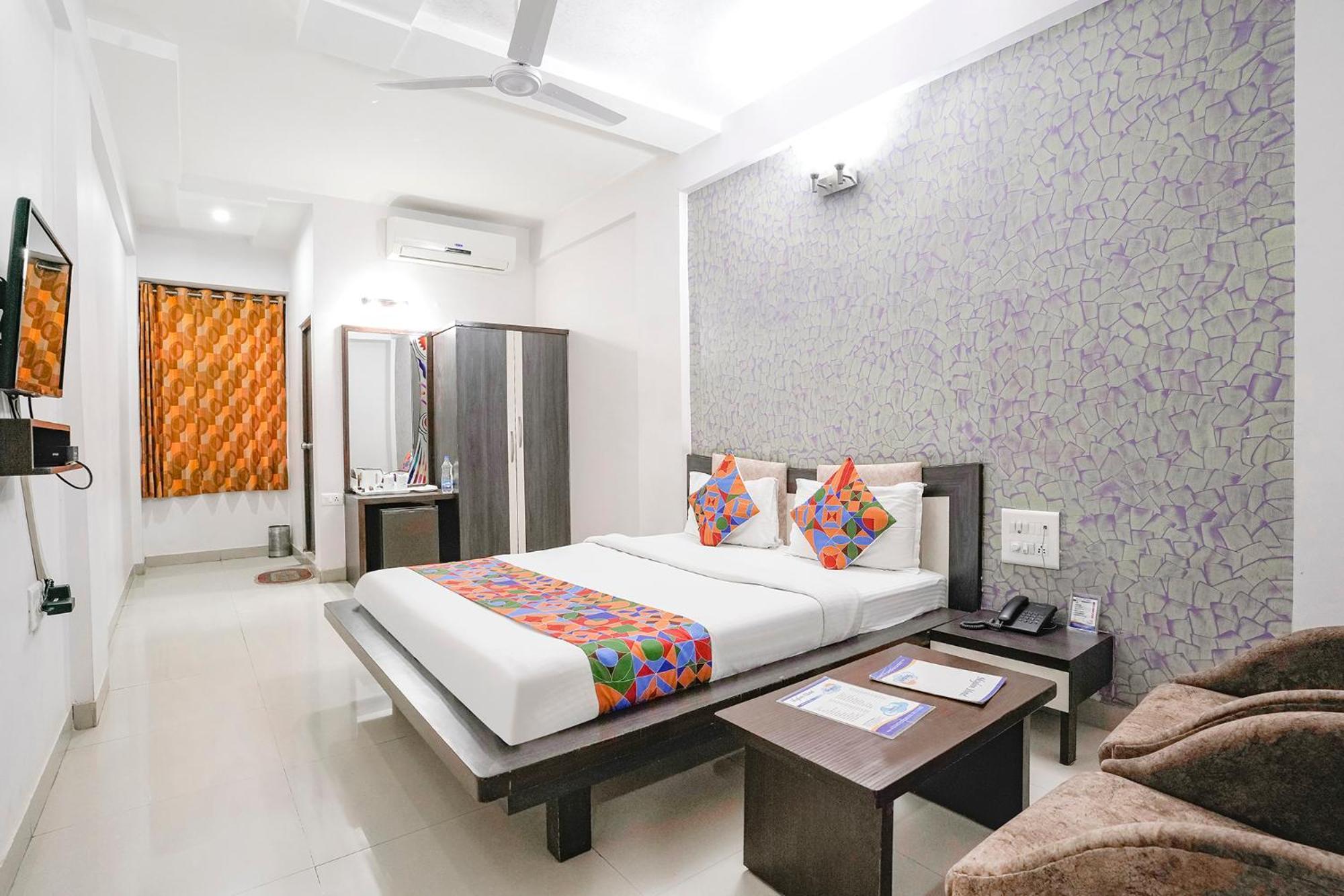 Fabhotel Skylon, Near Mahatma Mandir Gandhinagar Esterno foto