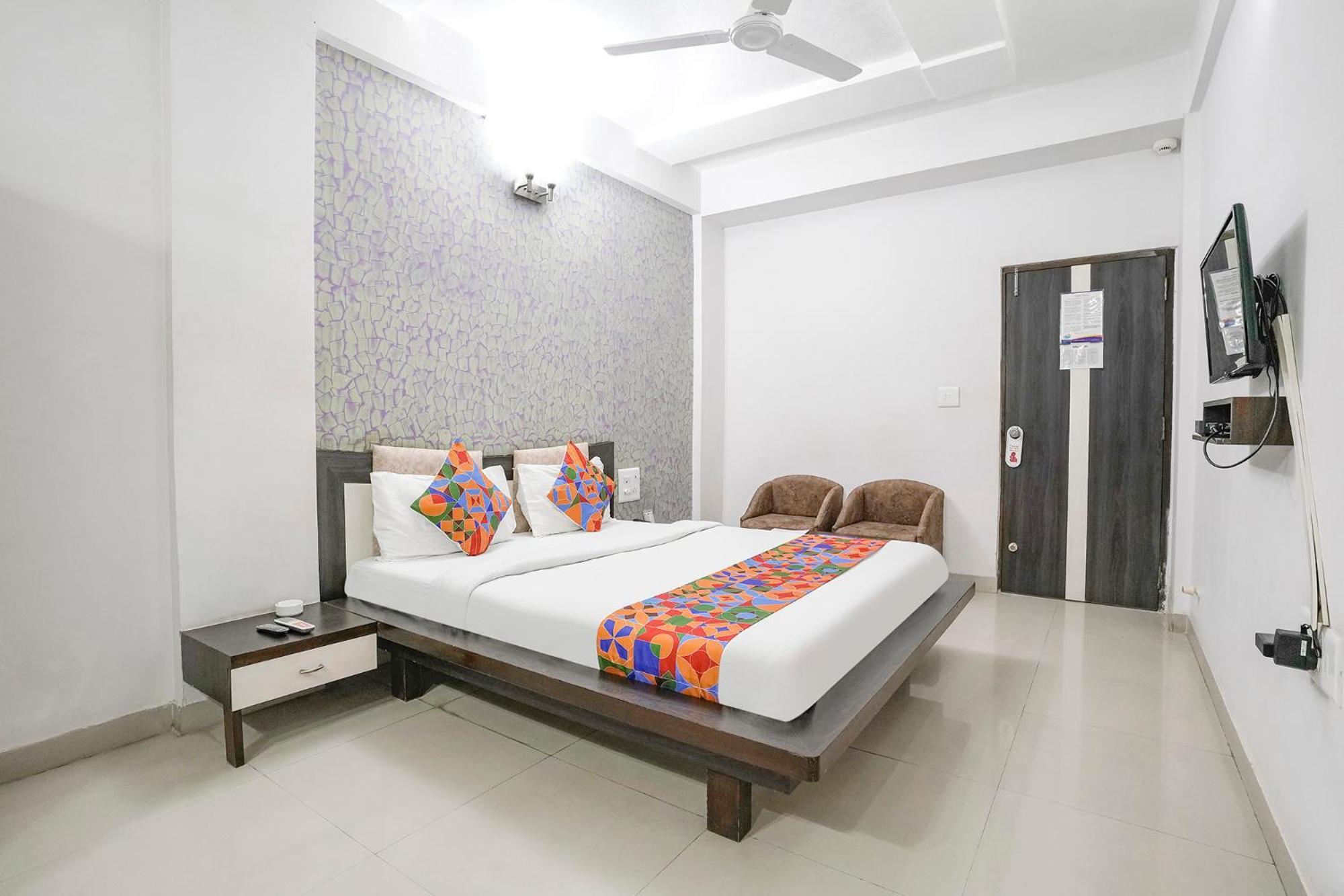 Fabhotel Skylon, Near Mahatma Mandir Gandhinagar Esterno foto