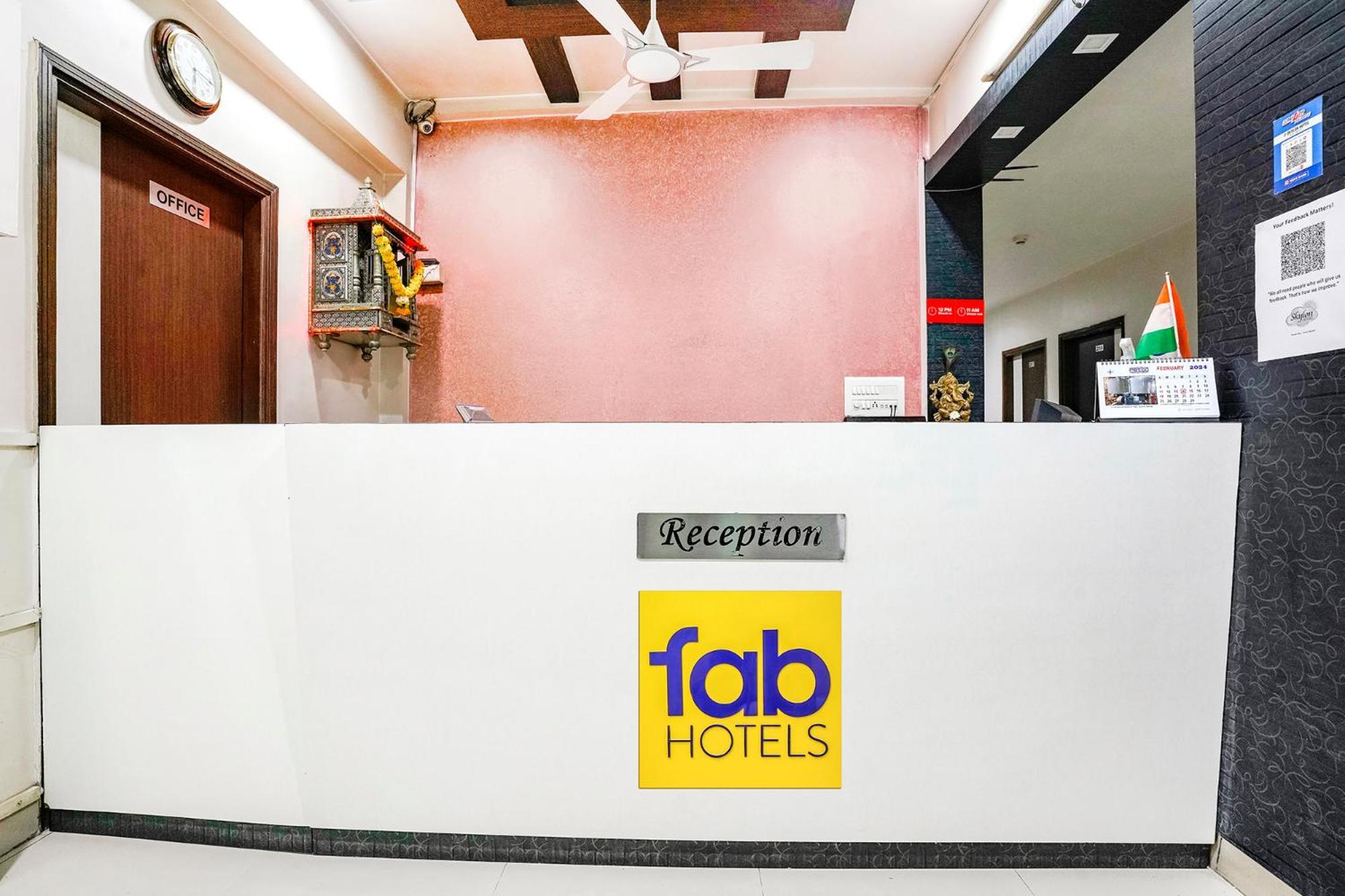 Fabhotel Skylon, Near Mahatma Mandir Gandhinagar Esterno foto
