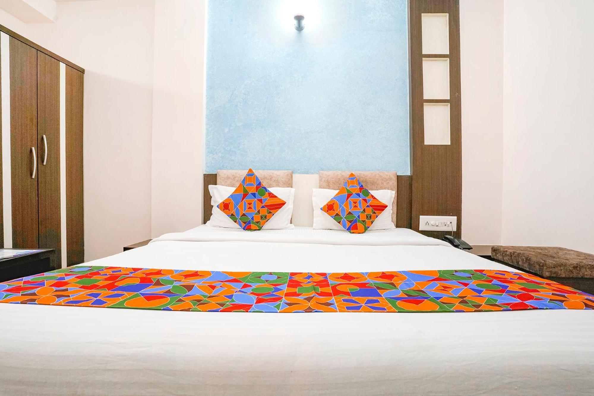 Fabhotel Skylon, Near Mahatma Mandir Gandhinagar Esterno foto